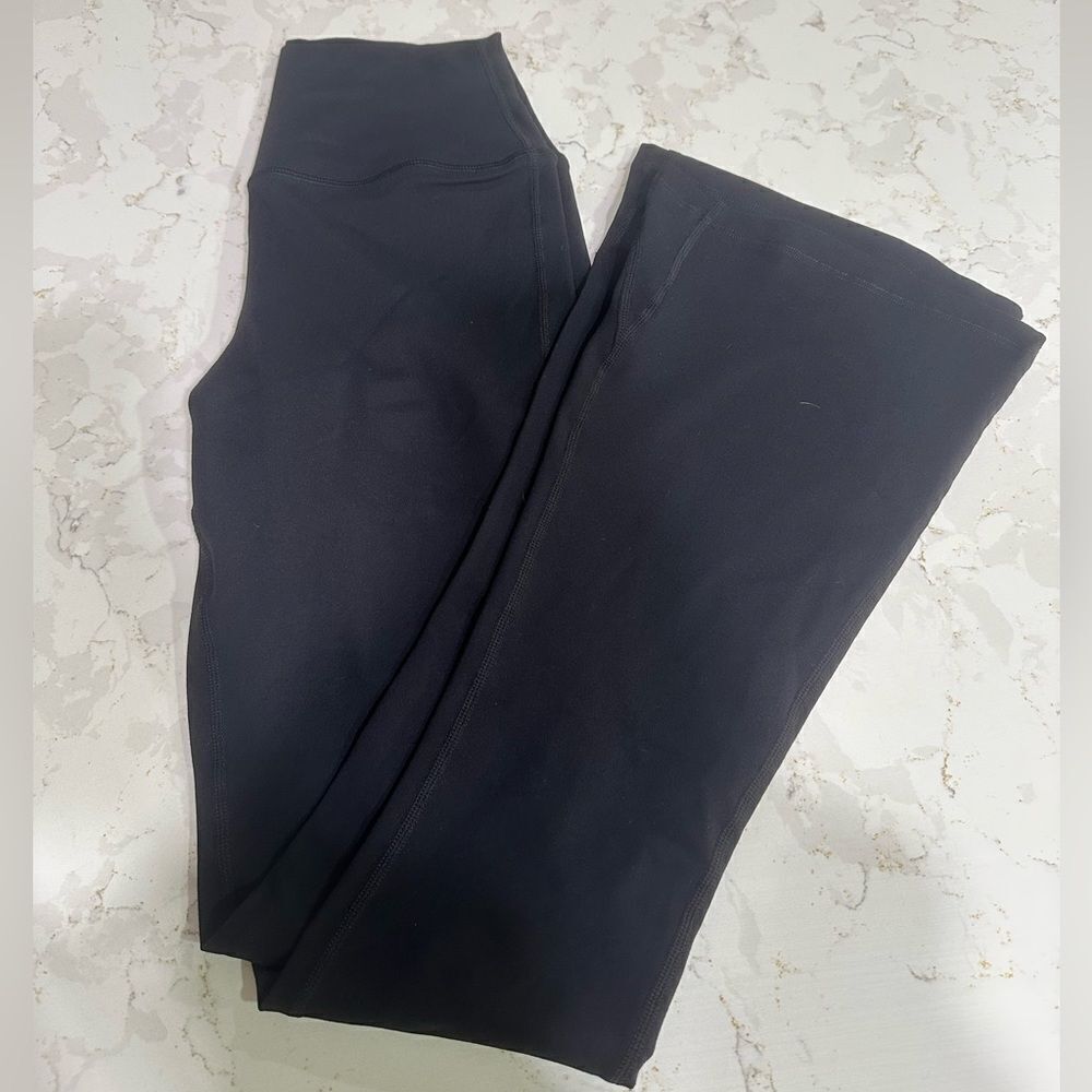 Splits 59 Women’s black flare short leggings